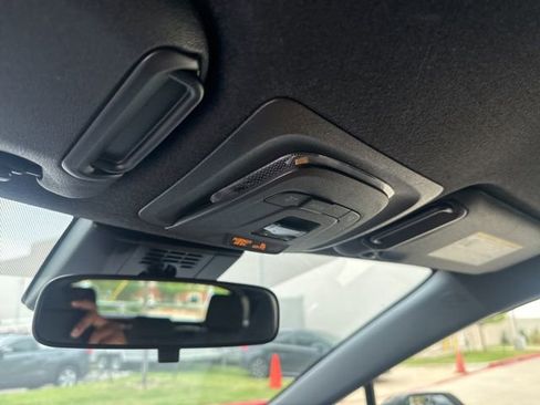 Used 2025 Toyota Corolla SE FWD image 14