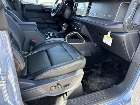 New 2025 Ford Bronco Badlands image 16