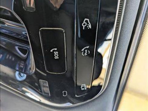 Used 2025 Mercedes-Benz C 300 Sedan image 18