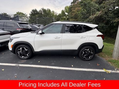 Certified 2024 Kia Seltos EX FWD image 8