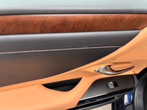 Used 2024 Lexus ES 350 w/ Premium Package FWD image 45