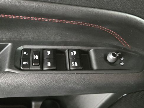 Used 2024 Jeep Compass Trailhawk image 19