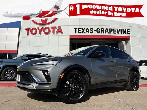 Used 2025 Buick Envista Sport Touring image 1