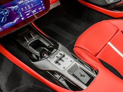 Certified 2025 Ferrari 12Cilindri Base image 14