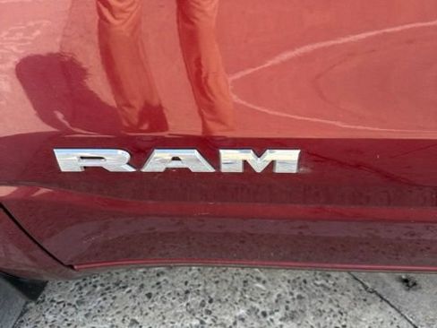 Used 2023 RAM 1500 Laramie AWD/4WD image 4