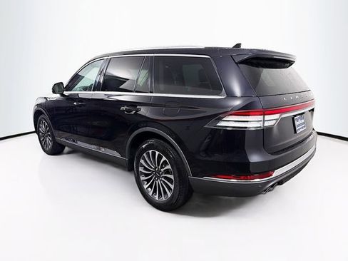 Used 2023 Lincoln Aviator AWD w/ Premium Package image 6