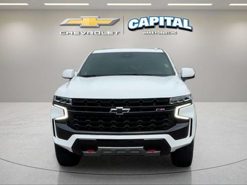 Used 2024 Chevrolet Suburban Z71 w/ Luxury Package AWD/4WD image 8