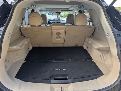 Used 2017 Nissan Rogue SL w/ SL Premium Package FWD image 17