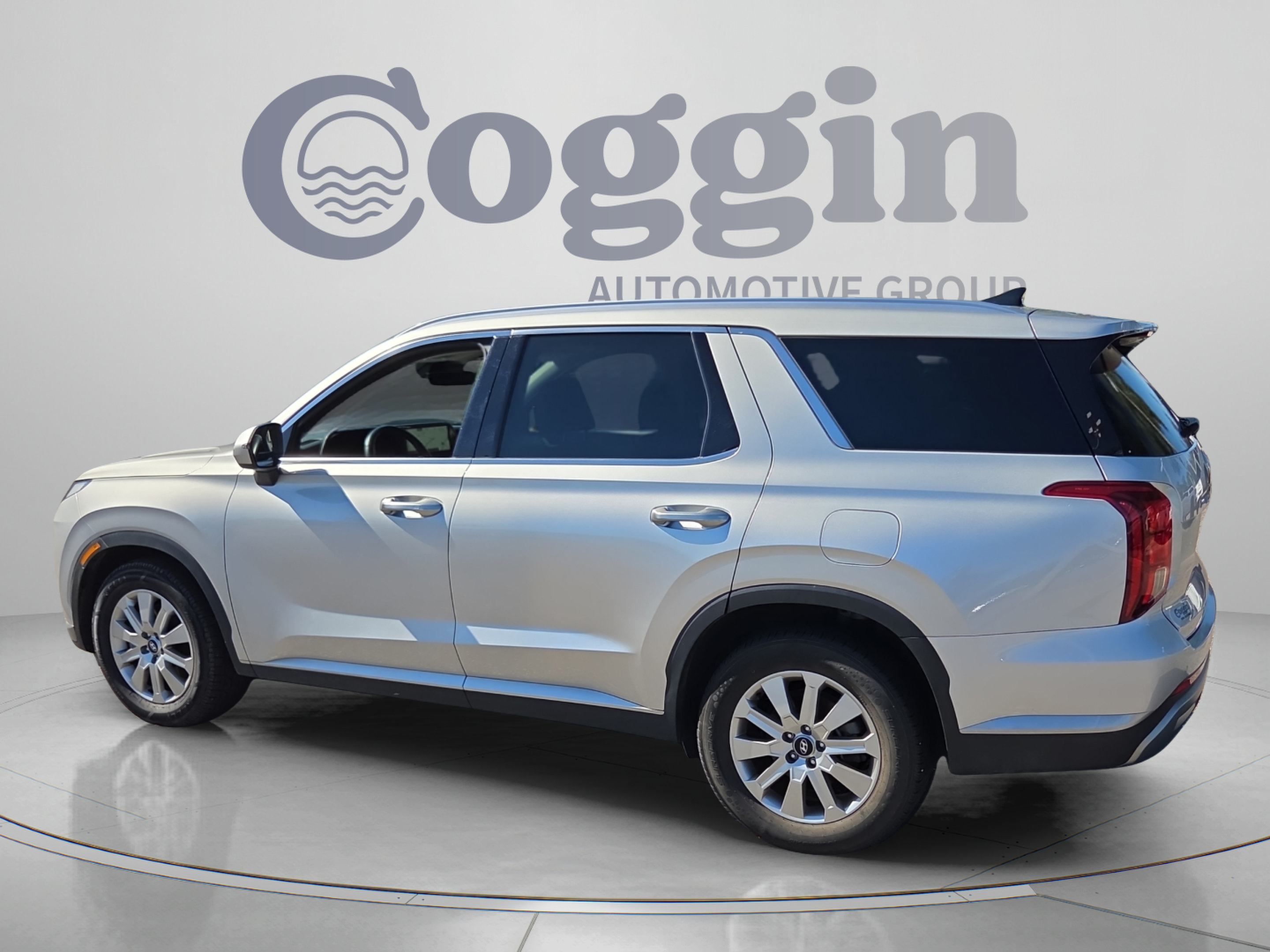 Used 2024 Hyundai Palisade SEL FWD image 3