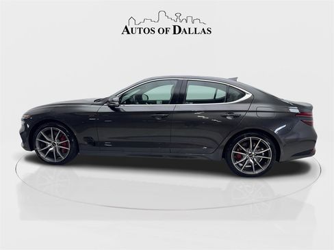 Used 2025 Genesis G70 2.5T image 5