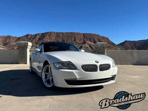 Used 2006 BMW Z4 3.0si image 2