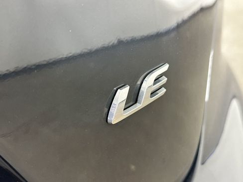 Used 2024 Toyota Corolla LE FWD image 7