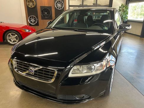 Used 2010 Volvo S40 2.4i FWD image 2