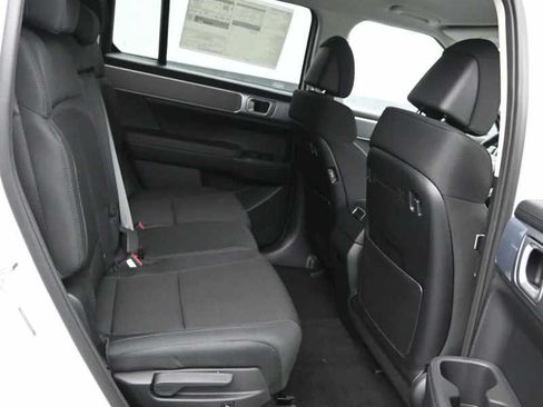 New 2026 Hyundai Santa Fe SE FWD image 13