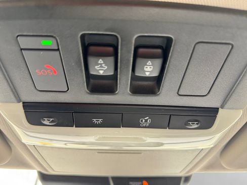 Used 2024 Mitsubishi Outlander SE AWD/4WD image 23
