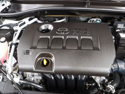 Used 2021 Toyota C-HR XLE image 29