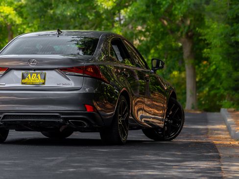 Used 2017 Lexus IS 200t F Sport w/ F Sport Package RWD image 27