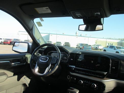 Used 2022 GMC Sierra 1500 SLT w/ SLT Premium Package image 23