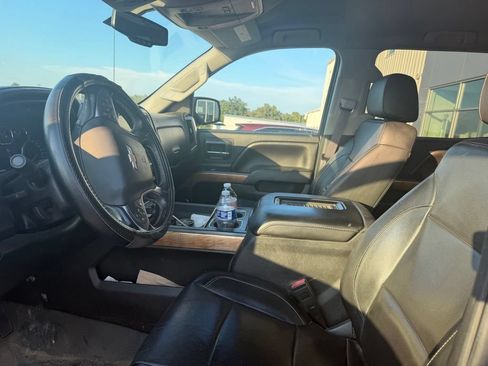 Used 2017 Chevrolet Silverado 1500 LTZ w/ Sport Package AWD/4WD image 7