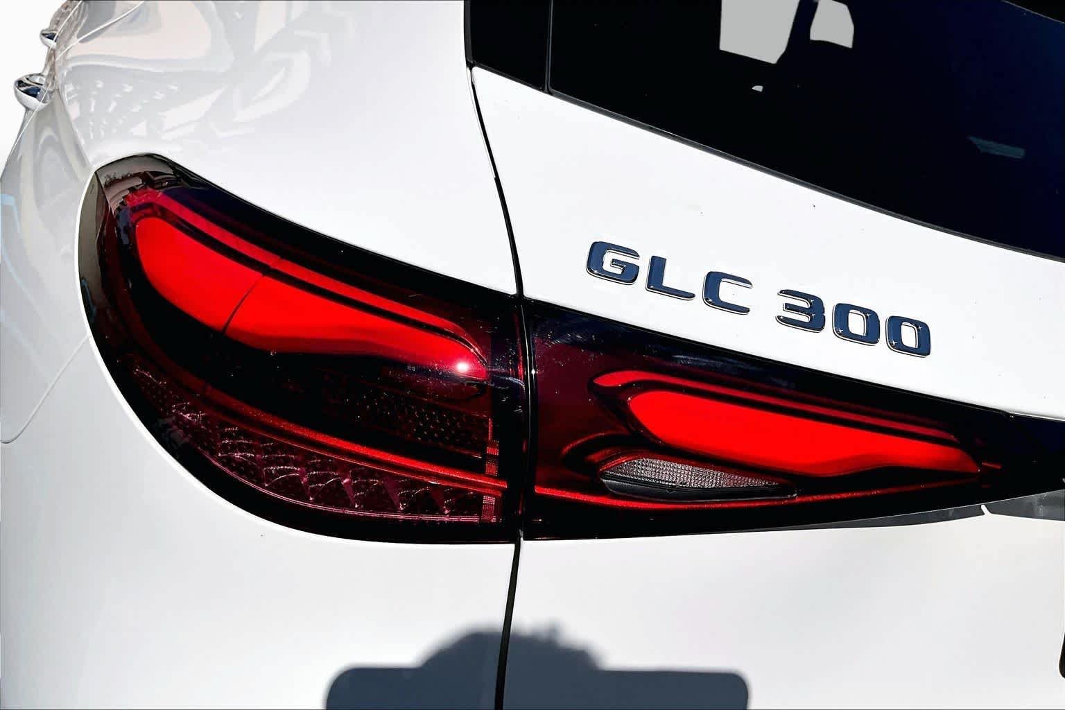 Certified 2026 Mercedes-Benz GLC 300 image 29