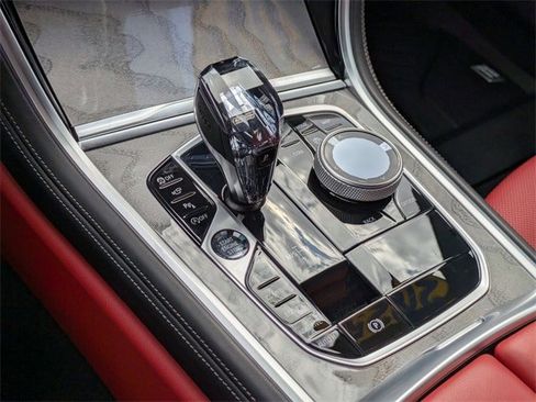 Used 2025 BMW 840i image 9