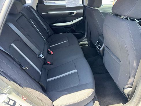 Used 2021 Hyundai Sonata SEL w/ Convenience Package FWD image 17
