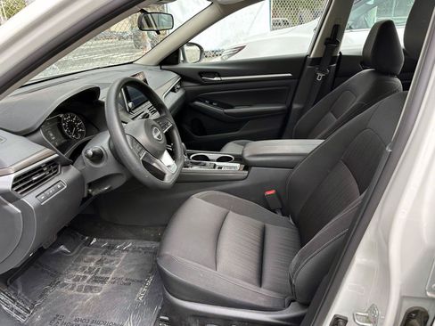 Certified 2023 Nissan Altima 2.5 SV AWD/4WD image 11