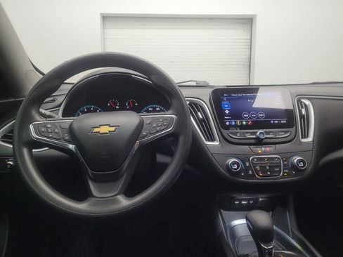 Used 2025 Chevrolet Malibu LT FWD image 22