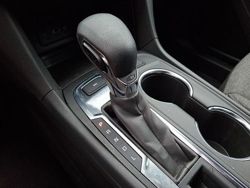 Used 2024 Chevrolet Equinox LT image 14