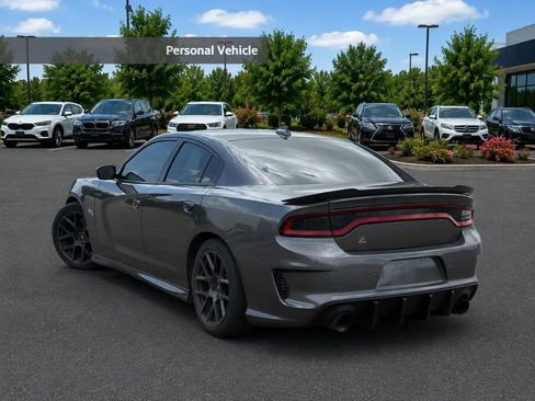 Used 2018 Dodge Charger R/T Scat Pack RWD image 3