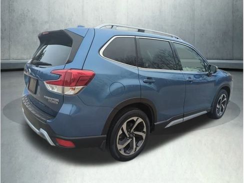 Used 2023 Subaru Forester Touring image 6