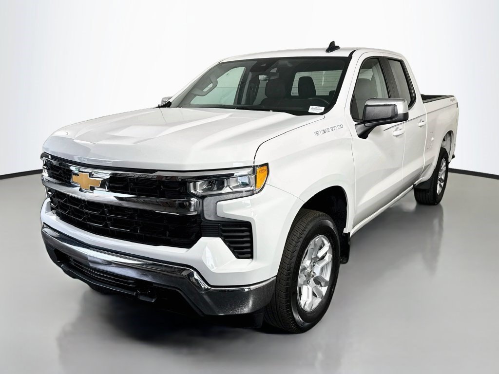 Used 2024 Chevrolet Silverado 1500 LT AWD/4WD image 4