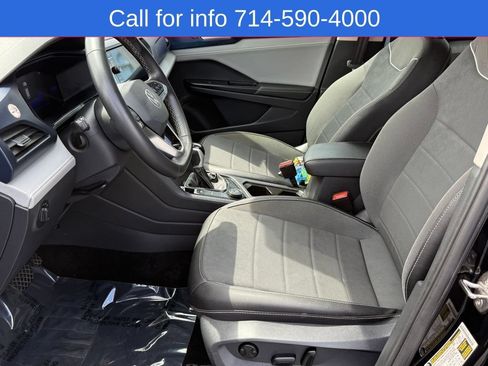 Used 2024 Volkswagen Taos SE AWD/4WD image 14