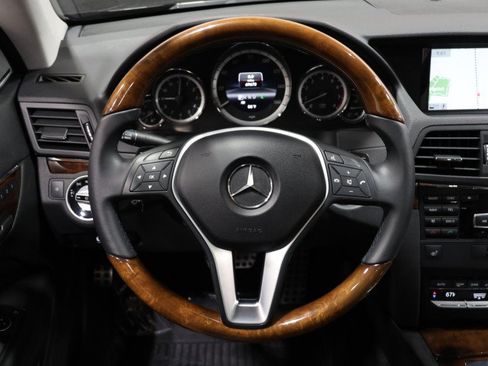 Used 2013 Mercedes-Benz E 350 4MATIC Coupe image 46