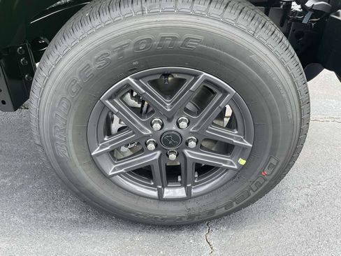 New 2025 Jeep Gladiator Sport image 34