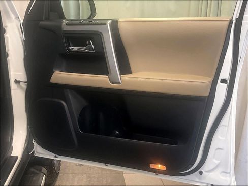 Used 2022 Toyota 4Runner SR5 Premium w/ Moonroof Package image 12