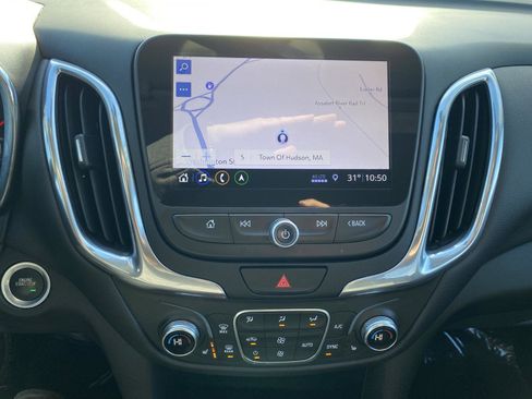 Used 2020 Chevrolet Equinox LT image 22