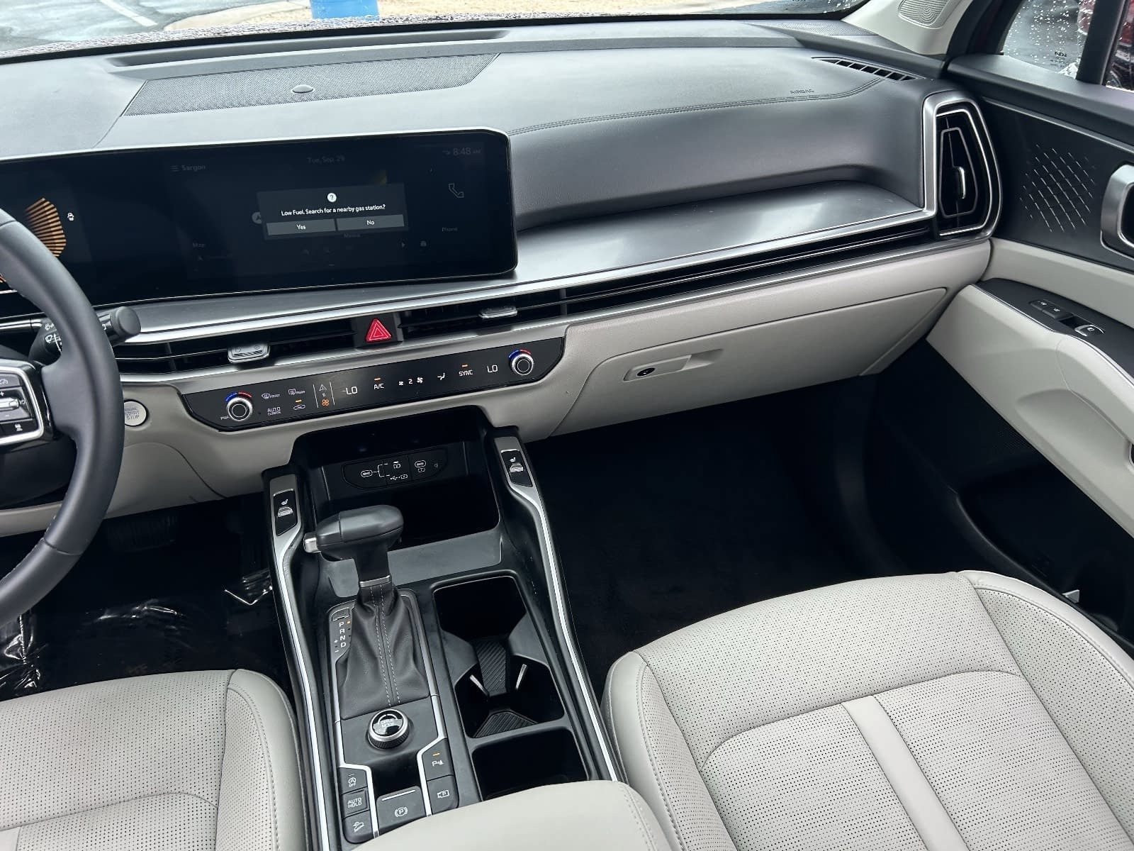 Used 2025 Kia Sorento EX w/ Panoramic Sunroof Package FWD image 19