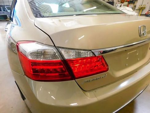 Used 2014 Honda Accord EX-L image 21