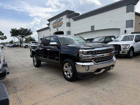 Used 2017 Chevrolet Silverado 1500 LTZ w/ Texas Edition RWD image 2