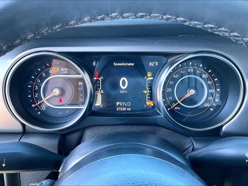 Used 2021 Jeep Wrangler Unlimited Sport AWD/4WD image 13