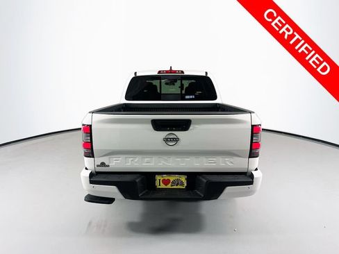 Certified 2025 Nissan Frontier SV RWD image 8