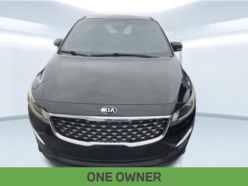 Used 2019 Kia Sedona LX image 2