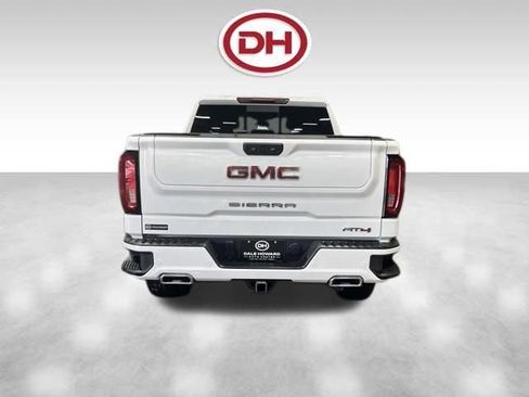 Used 2023 GMC Sierra 1500 AT4 w/ AT4 Premium Package AWD/4WD image 10