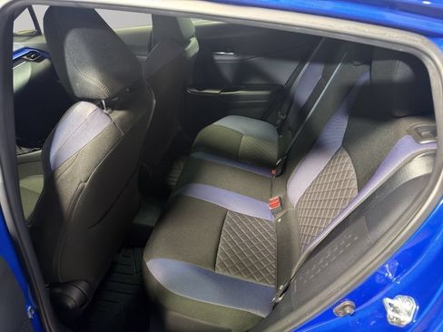 Used 2020 Toyota C-HR XLE FWD image 16