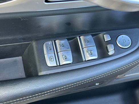 Used 2022 BMW ALPINA B7 xDrive w/ Luxury Rear Seating Package AWD/4WD image 11