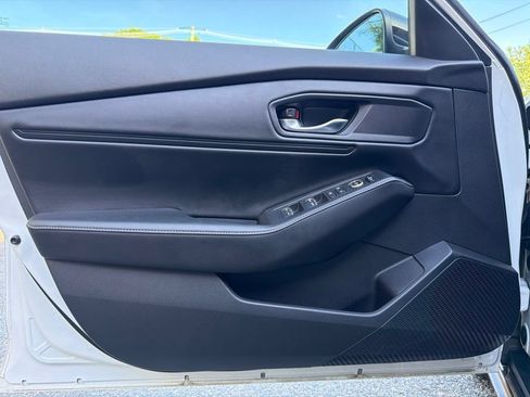 Used 2023 Honda Accord Sport image 12
