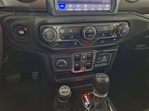 Used 2023 Jeep Wrangler Unlimited w/ Cold Weather Group AWD/4WD image 13