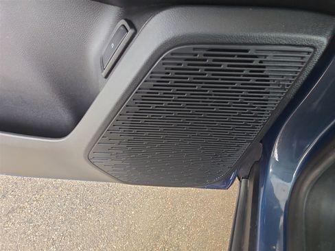 Used 2026 Chevrolet Equinox LT w/ Convenience Package II image 23