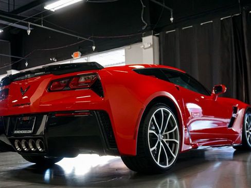 Used 2017 Chevrolet Corvette Grand Sport w/ Z07 Performance Package image 6